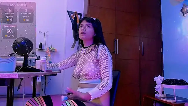 Mattilda 18 online show from 10-18-25, 08:53