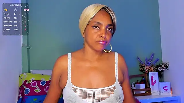 LovelyNickii online show from 02-07-25, 06:56