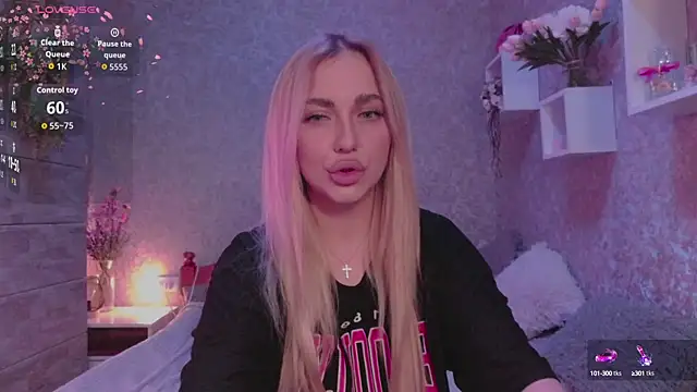 Mika Rayy online show from 10-04-25, 05:44