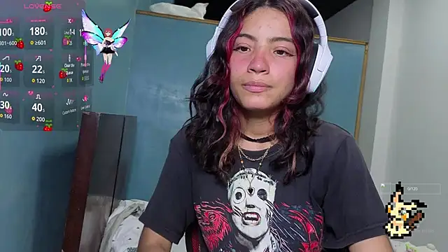 Lovelyamyy online show from 10-11-25, 03:32