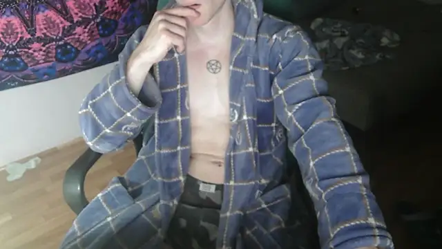 Snapshot of johnny_positive chatting on 09-12-25, 03:45 johnny positive online show from 09-12-25, 03:45