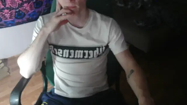 Snapshot of johnny_positive chatting on 09-15-25, 03:56 johnny positive online show from 09-15-25, 03:56