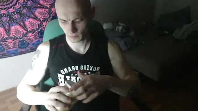 Snapshot of johnny_positive chatting on 09-19-25, 04:40 johnny positive online show from 09-19-25, 04:40