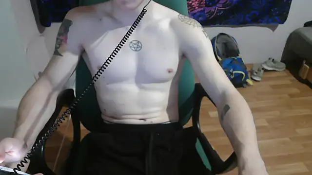 Snapshot of johnny_positive chatting on 09-25-25, 04:00 johnny positive online show from 09-25-25, 04:00