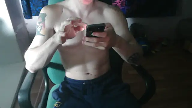 Snapshot of johnny_positive chatting on 09-27-25, 04:01 johnny positive online show from 09-27-25, 04:01