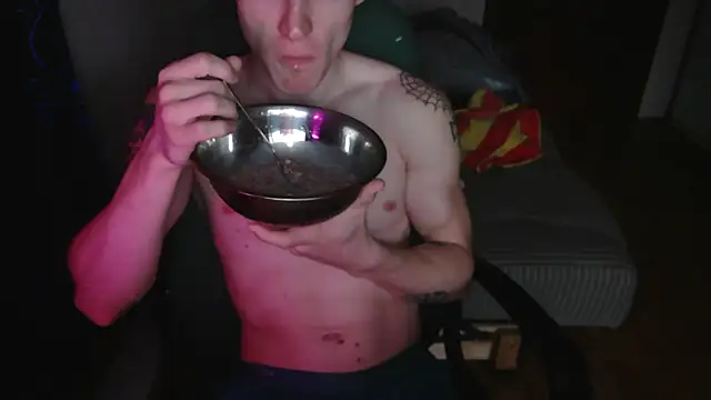 Snapshot of johnny_positive chatting on 10-08-25, 05:27 johnny positive online show from 10-08-25, 05:27