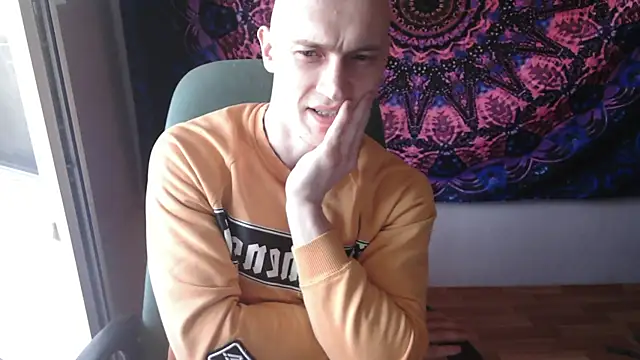 Snapshot of johnny_positive chatting on 10-10-25, 08:13 johnny positive online show from 10-10-25, 08:13