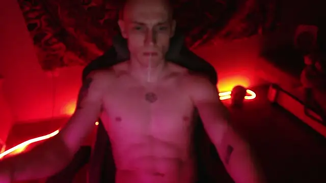 Snapshot of johnny_positive chatting on 11-14-25, 03:55 johnny positive online show from 11-14-25, 03:55