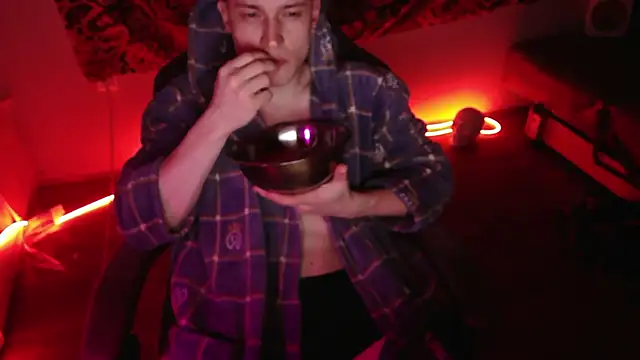 Snapshot of johnny_positive chatting on 11-19-25, 03:45 johnny positive online show from 11-19-25, 03:45