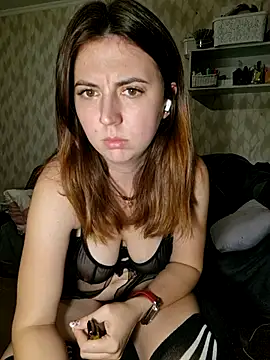 Snapshot of Melenka chatting on 11-06-25, 11:04 Melenka online show from 11-06-25, 11:04