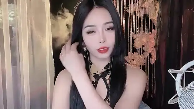 Snapshot of ying-love520 chatting on 02-01-25, 02:02 ying-love520 online show from 02-01-25, 02:02