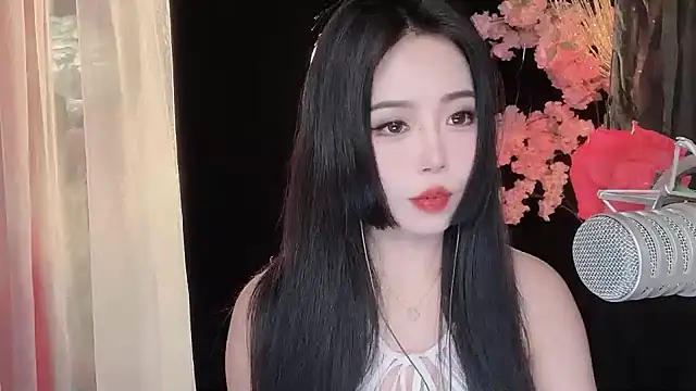 Snapshot of ying-love520 chatting on 02-09-25, 05:29 ying-love520 online show from 02-09-25, 05:29