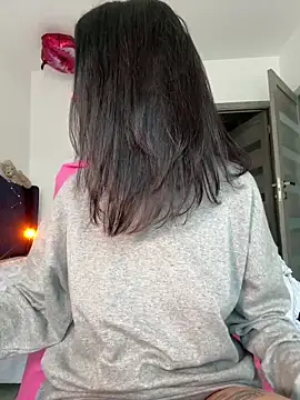 Snapshot of Mylaya chatting on 02-20-25, 06:50 Mylaya online show from 02-20-25, 06:50