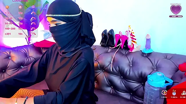 azahara faraah online show from 10-12-25, 12:42