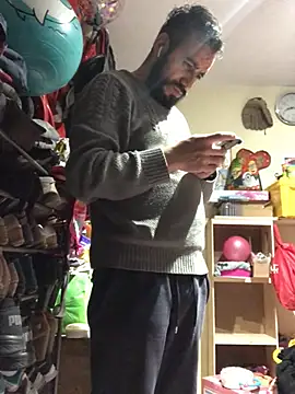 leonardohot1987 online show from 02-01-25, 05:39