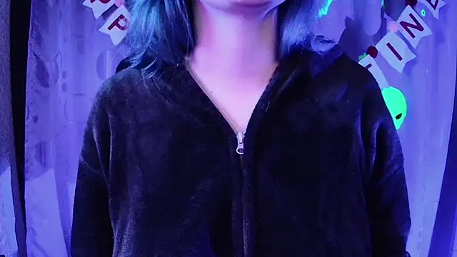 Kimlennox  online show from 02-08-26, 11:41