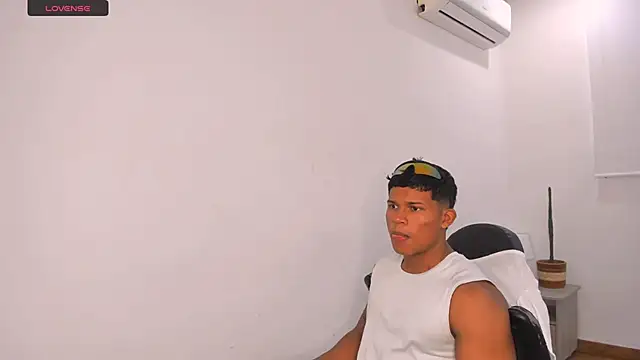 maxsteel177 online show from 03-09-25, 11:14