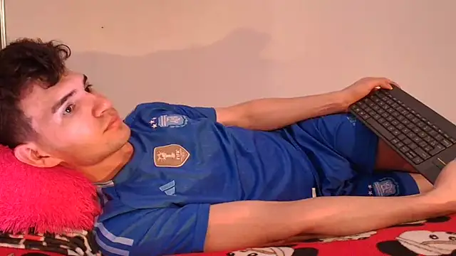 orlando yate online show from 10-28-25, 02:04