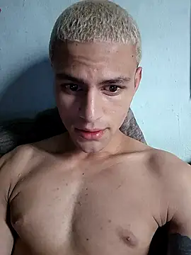 Snapshot of dany_hardy chatting on 10-16-25, 05:58 dany hardy online show from 10-16-25, 05:58