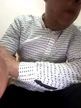 Snapshot of hmtrechaudd chatting on 01-06-26, 01:15 hmtrechaudd online show from 01-06-26, 01:15