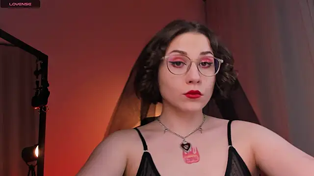 Eva Moss  online show from 02-19-25, 12:35