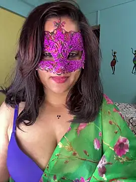 Snapshot of Ayeshaa__25 chatting on 02-16-25, 03:38 Ayeshaa  25 online show from 02-16-25, 03:38