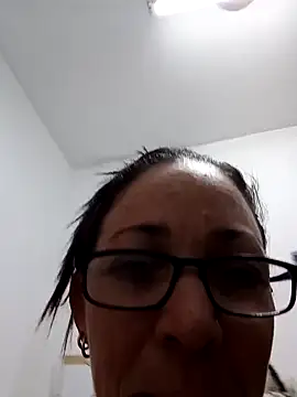 Snapshot of Zuzell_Sweet chatting on 02-03-25, 05:40 Zuzell Sweet online show from 02-03-25, 05:40