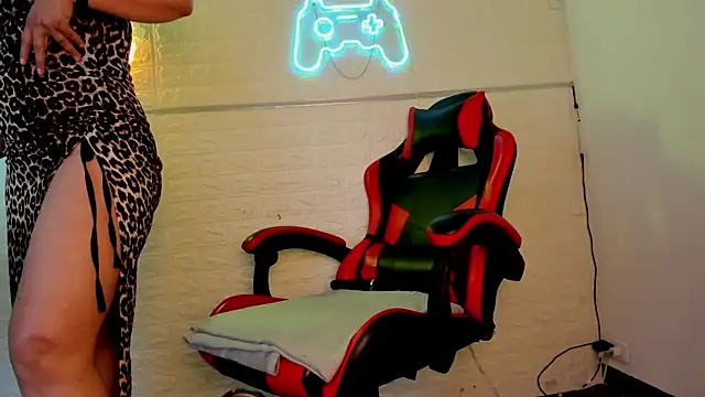 Miiss eva online show from 01-08-26, 11:12