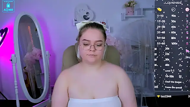 Erica  Alta online show from 01-25-25, 09:26