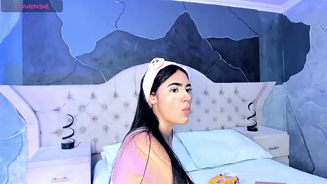 BellaaStorm online show from 09-10-25, 02:50