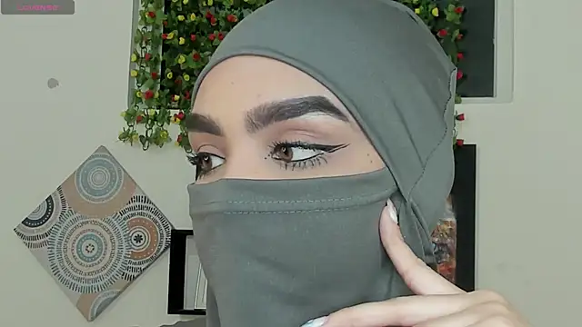 Maissa Alabi online show from 10-16-25, 04:30