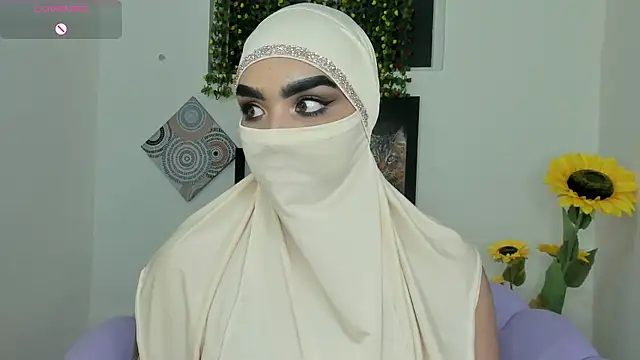 Maissa Alabi online show from 11-10-25, 06:40