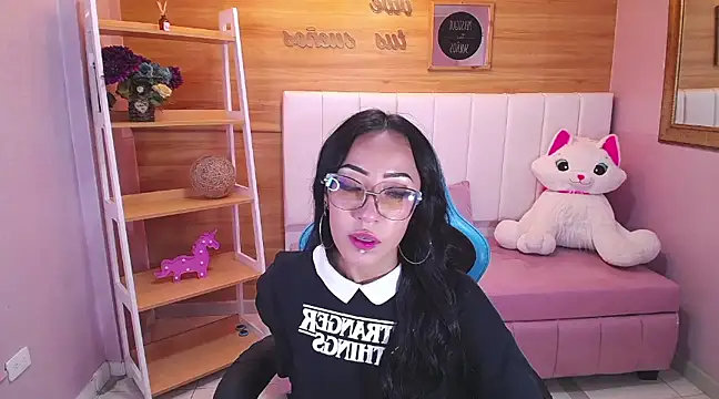 victoria ricci a online show from 02-04-25, 04:29