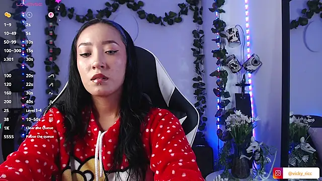 victoria ricci a online show from 10-08-25, 04:32