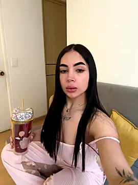 tamy xoo online show from 12-13-25, 07:53