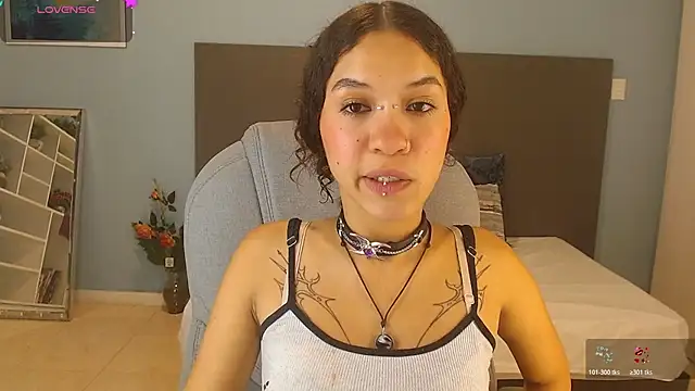 ilitzy cardona online show from 10-22-25, 03:29