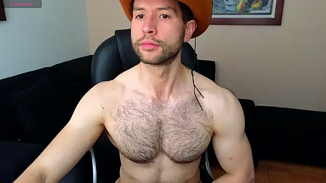 Snapshot of hairyncuteass chatting on 10-08-25, 01:53 hairyncuteass online show from 10-08-25, 01:53