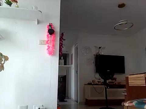 Snapshot of Munnoki chatting on 02-10-26, 10:52 Munnoki online show from 02-10-26, 10:52