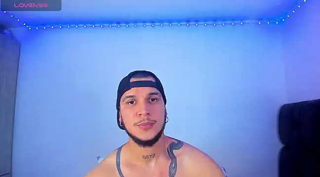 austinoficial online show from 01-19-25, 03:29
