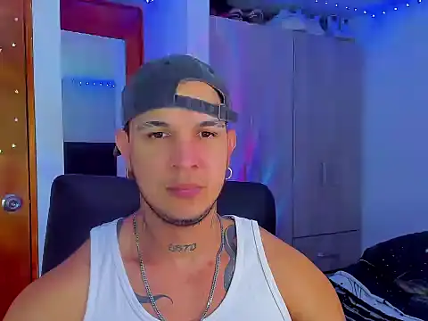 austinoficial online show from 09-11-25, 09:04
