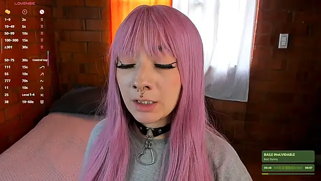 Annycolin  online show from 02-26-25, 07:38