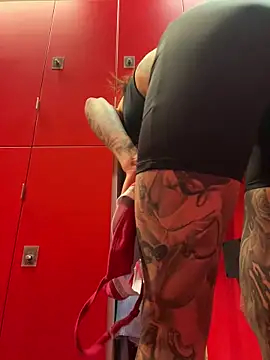 Snapshot of Black_sweet_Rose chatting on 02-05-25, 06:04 Black sweet Rose online show from 02-05-25, 06:04