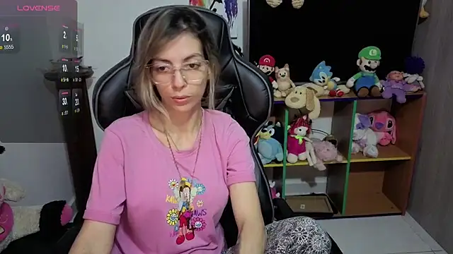 Princezzlove3 online show from 10-20-25, 11:27