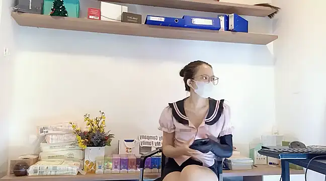 Lush-Office online show from 02-07-25, 11:45