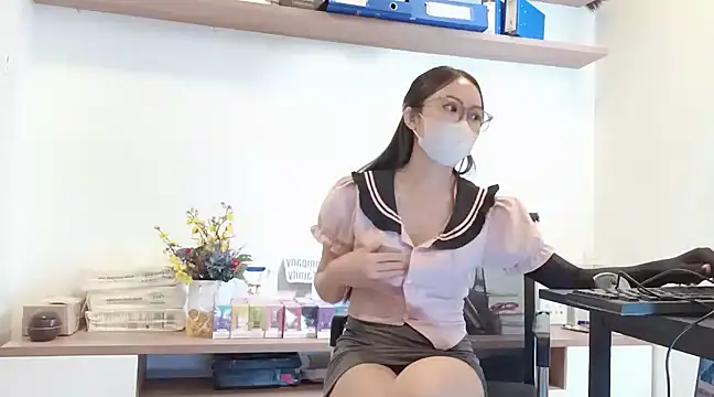 Lush-Office online show from 02-16-25, 06:21