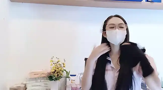 Lush-Office online show from 03-14-25, 07:15