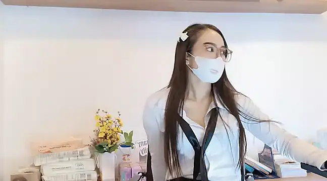 Lush-Office online show from 03-22-25, 10:39