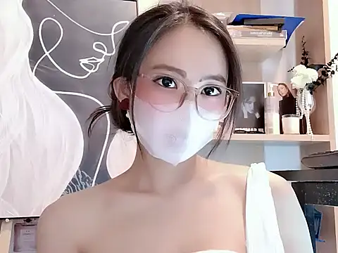 Lush-Office online show from 11-26-25, 07:20