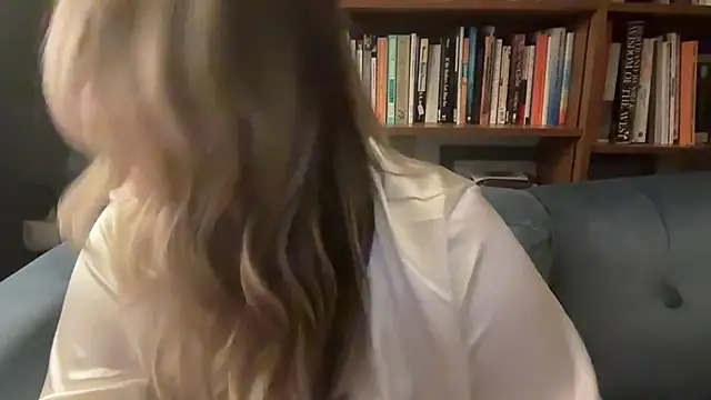 Snapshot of girlnextdoorjoelle chatting on 01-11-25, 11:45 girlnextdoorjoelle online show from 01-11-25, 11:45