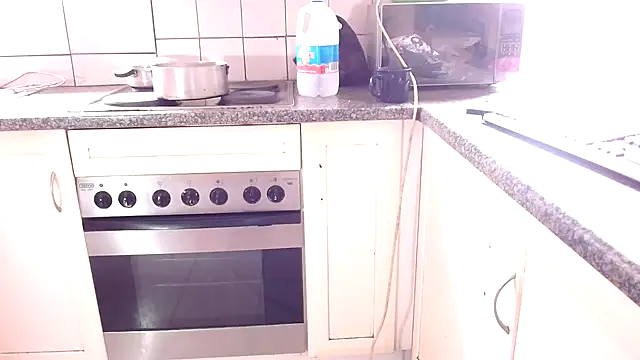 Snapshot of omalicha98 chatting on 10-17-25, 06:38 omalicha98 online show from 10-17-25, 06:38